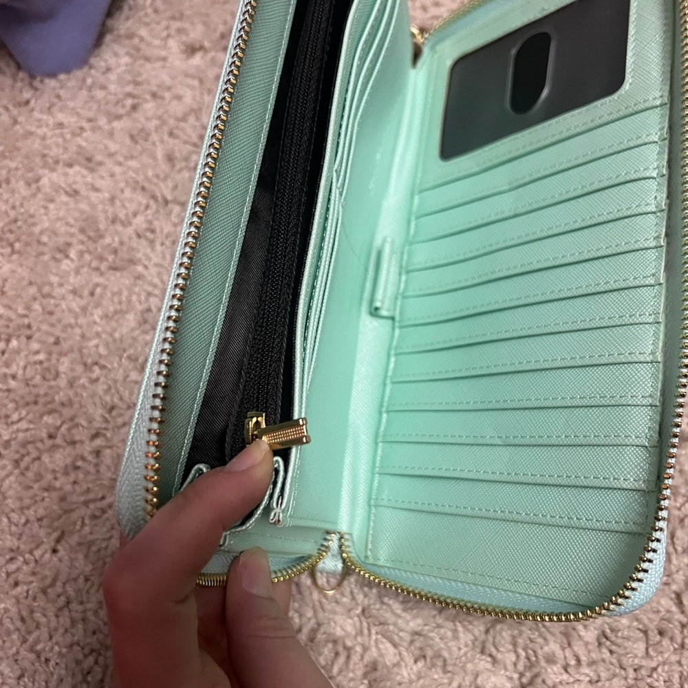 Wallet! - Picture 4 of 5